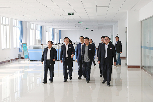 热烈欢迎山东省经信委领导一行莅临集团参观指导